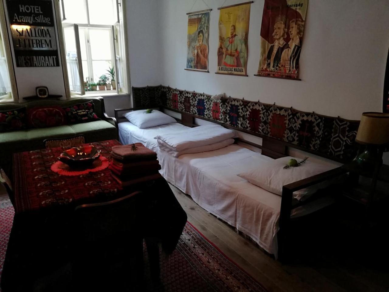 Rozmaringos Udvarház Dunafoldvar Exterior foto