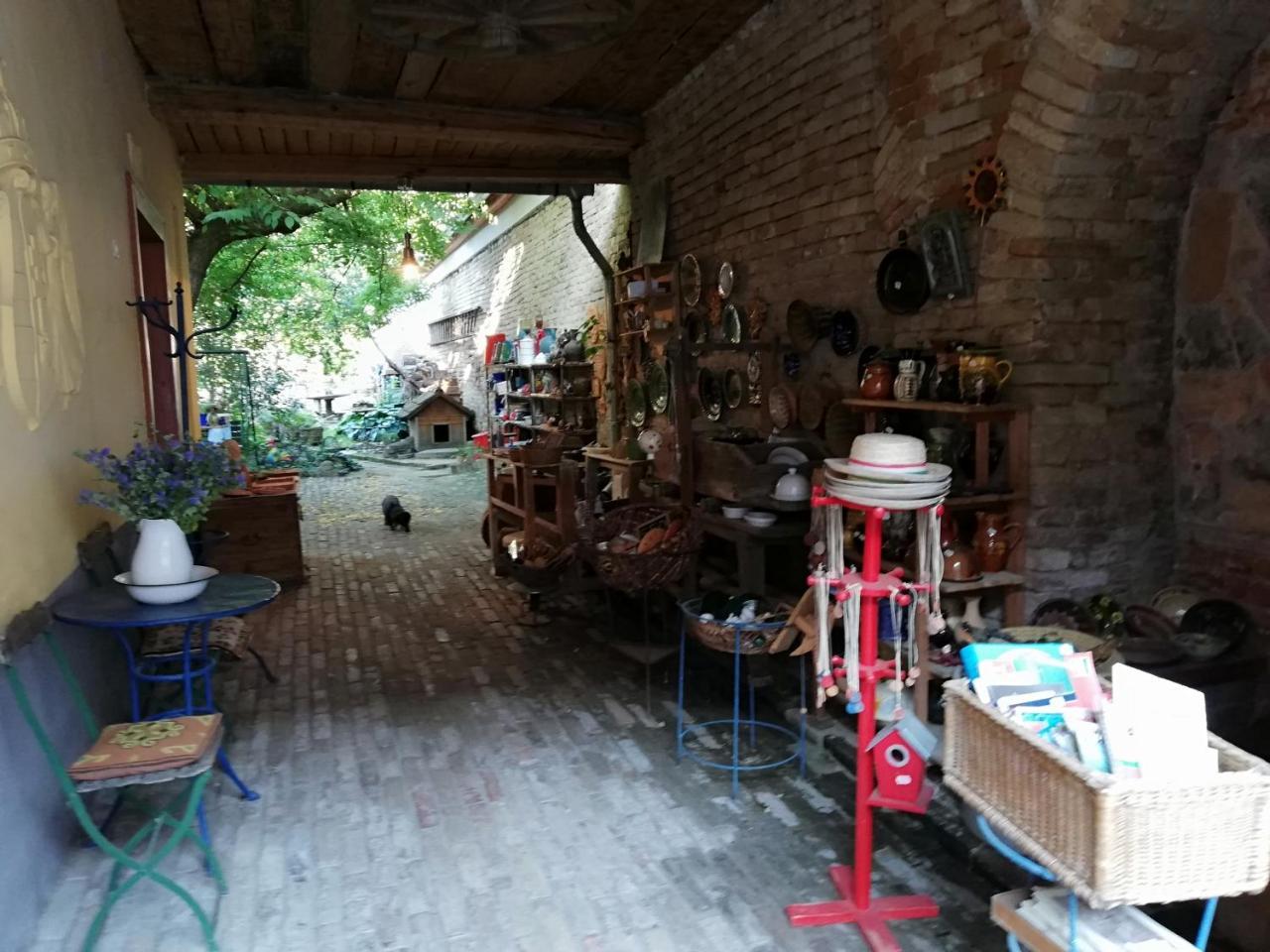 Rozmaringos Udvarház Dunafoldvar Exterior foto