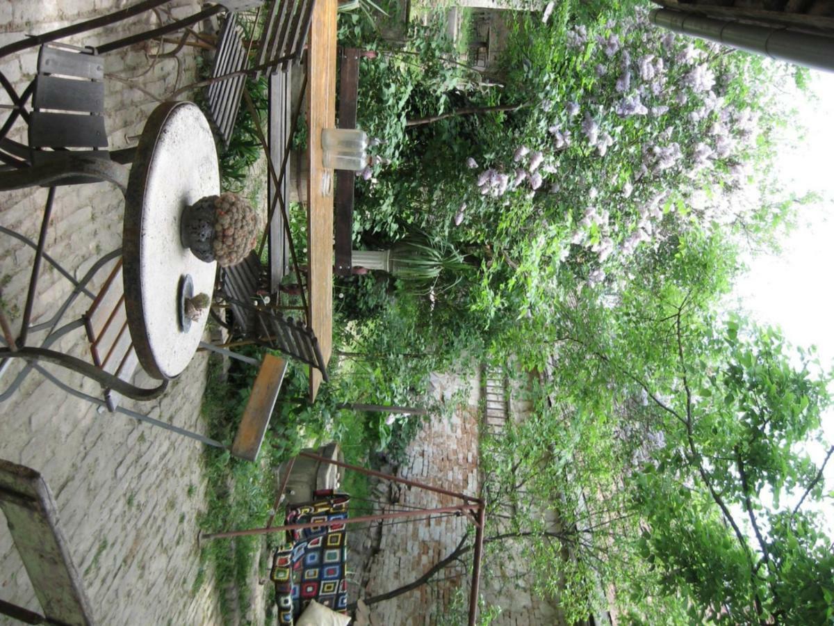 Rozmaringos Udvarház Dunafoldvar Exterior foto